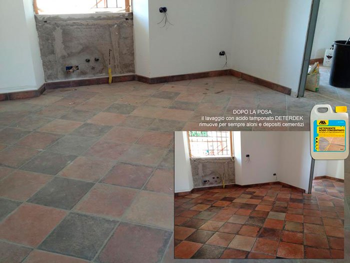 отмываем остатки смеси с плитки