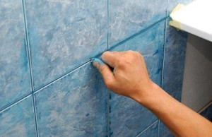 kak-sdelat-zatirku-shvov-plitki