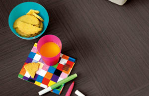 Квадратный ламинат На полу постелен квадратный ламинат