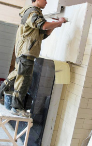 oblicovka-kamina-mramorom-12