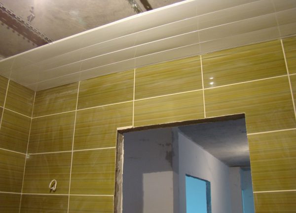 Пластиковый реечный потолок