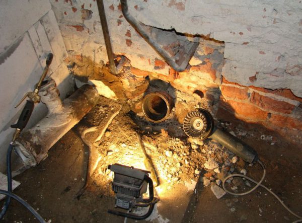 Демонтаж труб