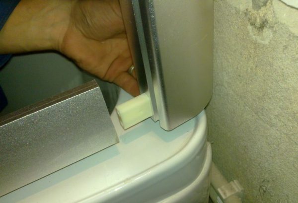 Монтаж боковых стенок 