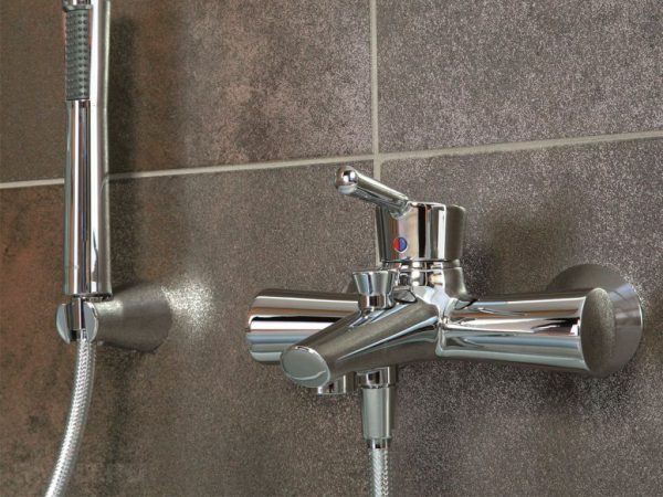 Монтаж смесителя на стену