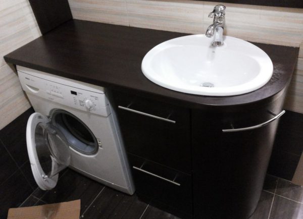 Встроенная раковина