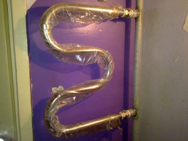 Полотенцесушитель подключенный к отоплению 