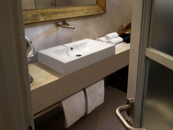 Накладная раковина